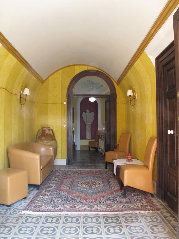 Palazzo Diamante Hotel Calascio ภายนอก รูปภาพ