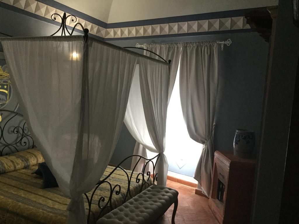Palazzo Diamante Hotel Calascio ภายนอก รูปภาพ