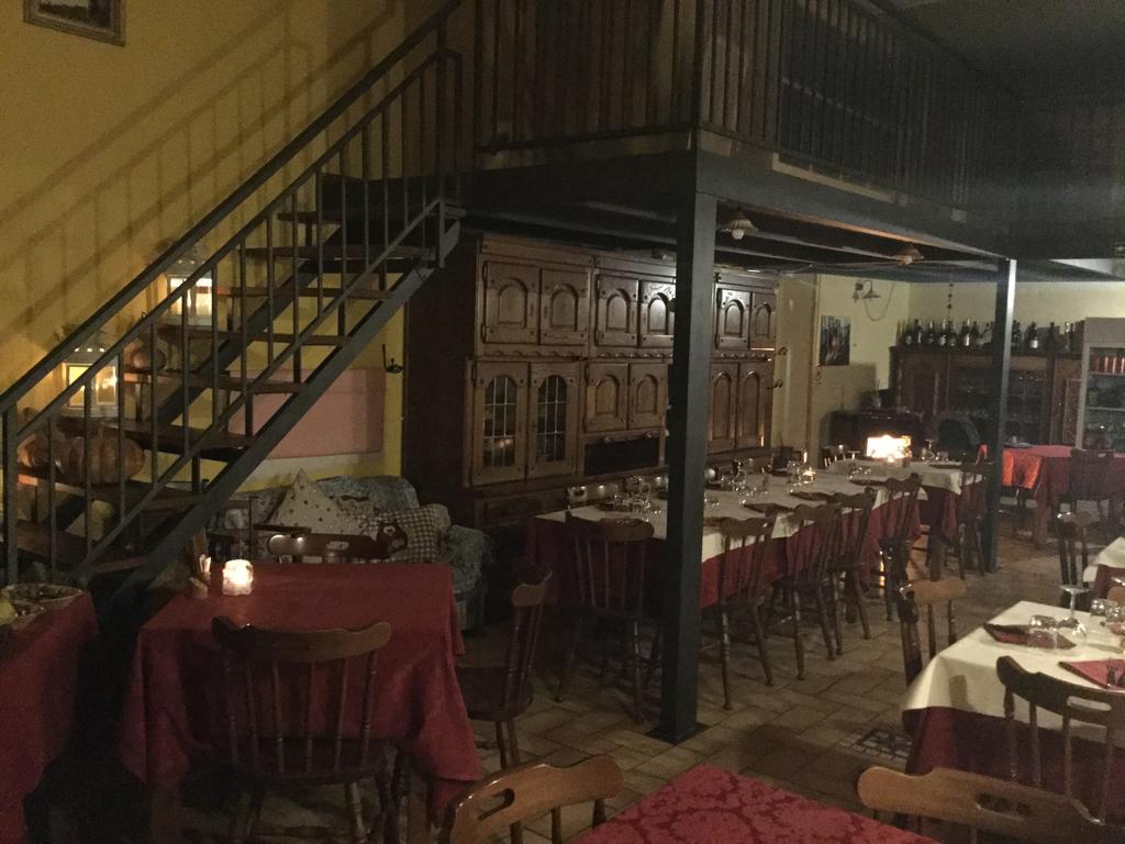 Palazzo Diamante Hotel Calascio ภายนอก รูปภาพ