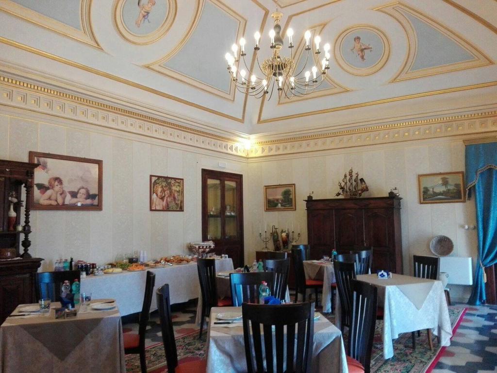 Palazzo Diamante Hotel Calascio ภายนอก รูปภาพ